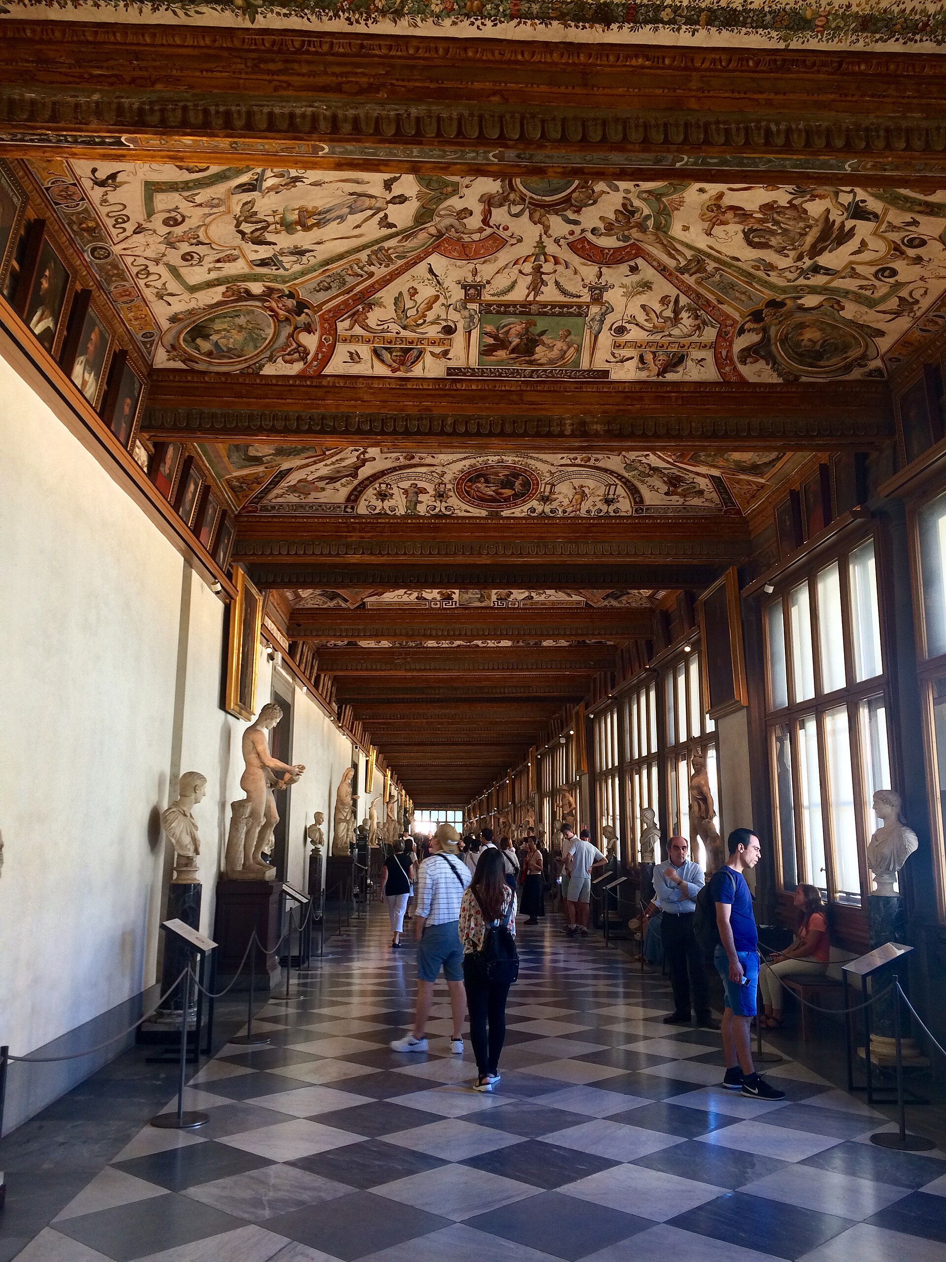 Corridoio interno della Galleria degli Uffizi